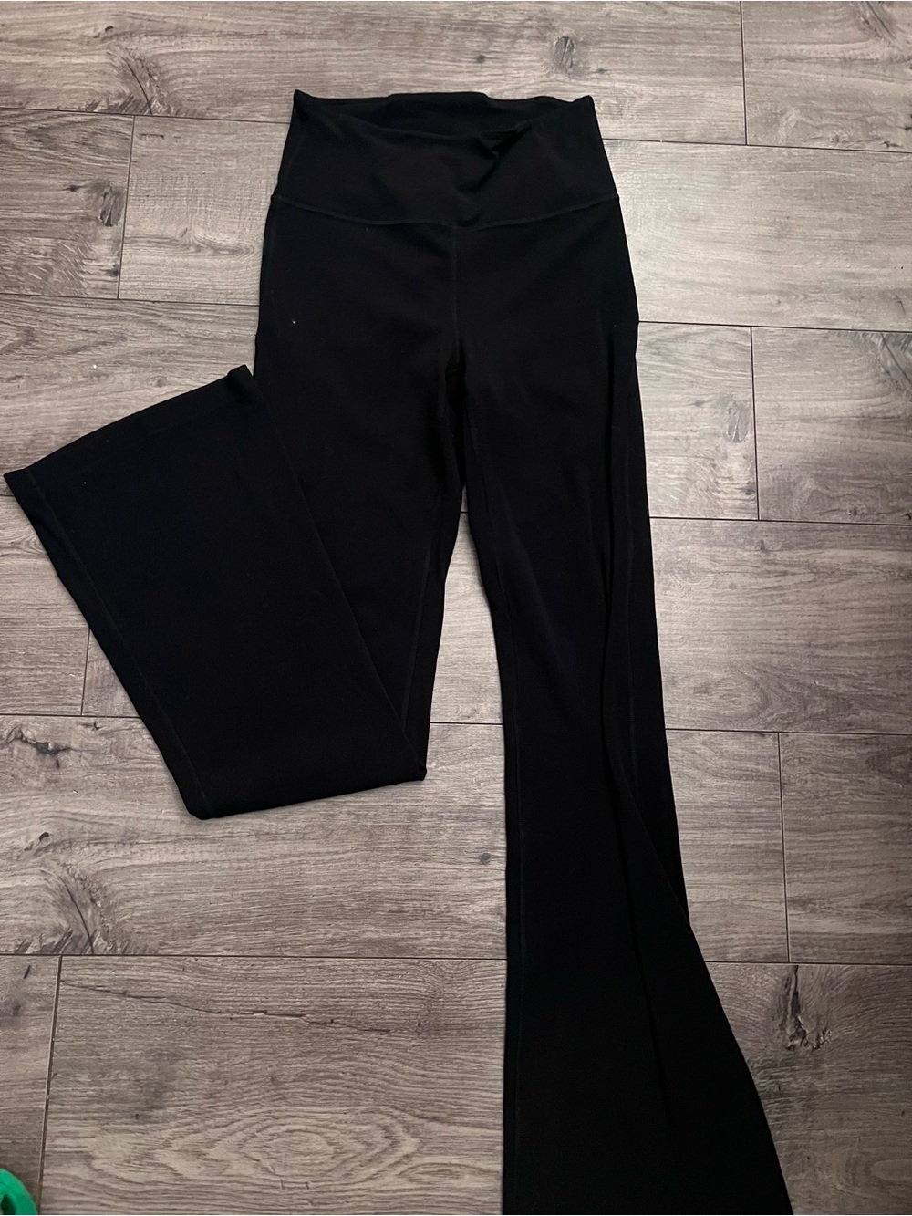 Lululemon Women's Black Flare Athletic pants joggers 6